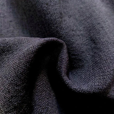 نمای نزدیک از پارچه ست تیشرت شلوارک کنفی مردانه
