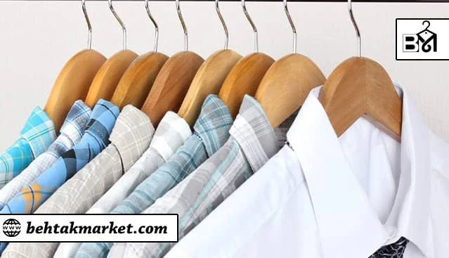 آویز چوبی باریک برای پیراهن مردانه